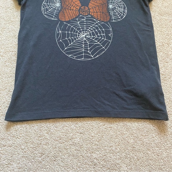 3/$19 or 4/$25 Halloween Glow In The Dark Minnie Mouse Disney Shirt Sz Small 6/7 - Picture 8 of 16